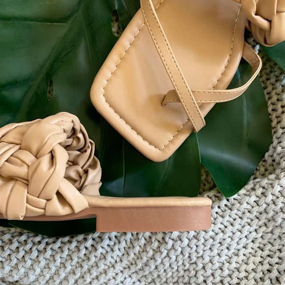 NEW🔥 Nude Woven Open Toe Loop Flat Slide Sandals - Picture 7 of 7